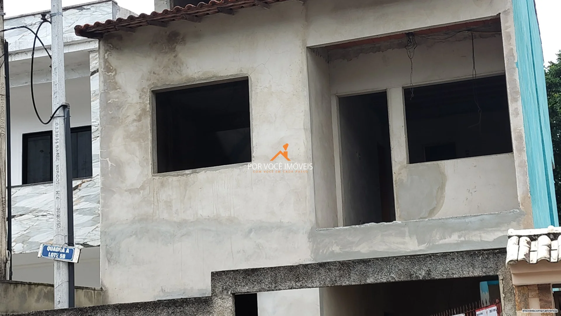 Casa Triplex no Condomínio Vale das Palmeiras