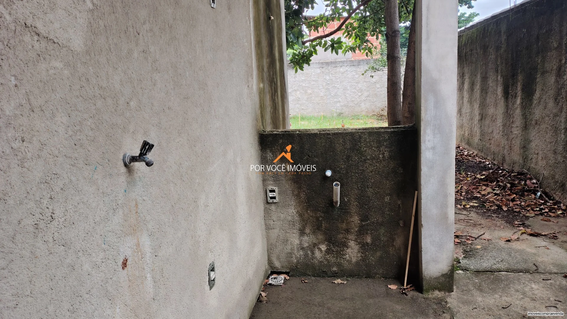 Casa Triplex no Condomínio Vale das Palmeiras