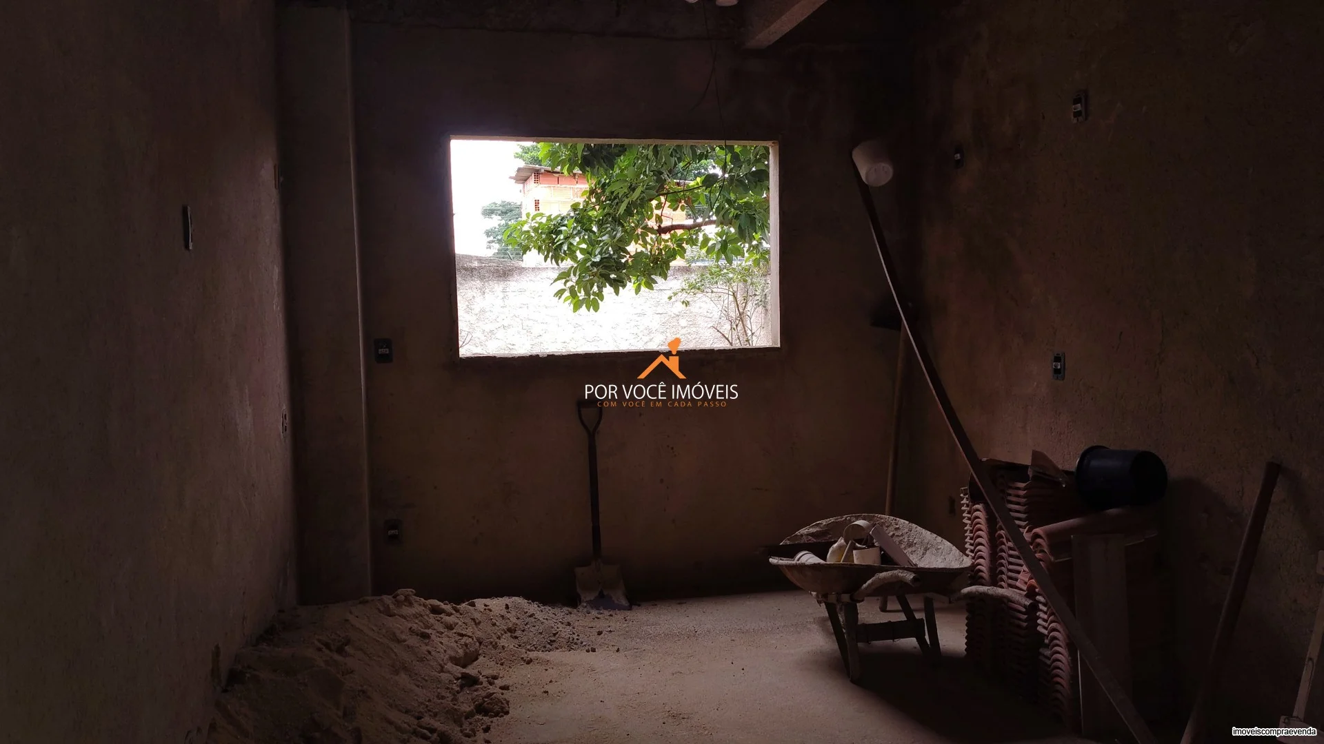 Casa Triplex no Condomínio Vale das Palmeiras