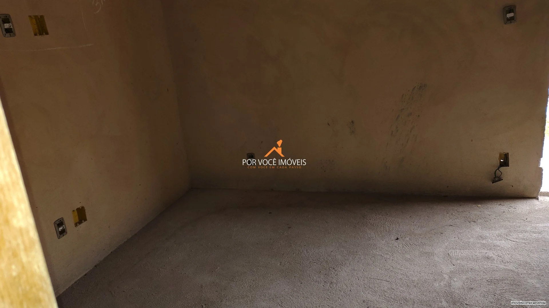 Casa Triplex no Condomínio Vale das Palmeiras