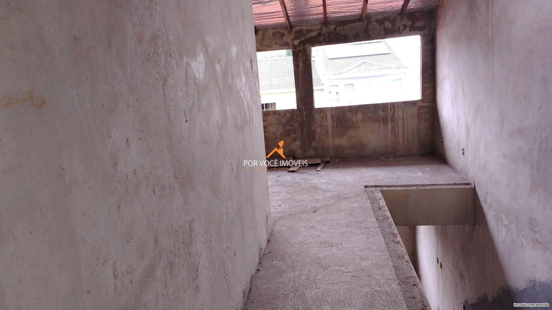 Casa Triplex no Condomínio Vale das Palmeiras