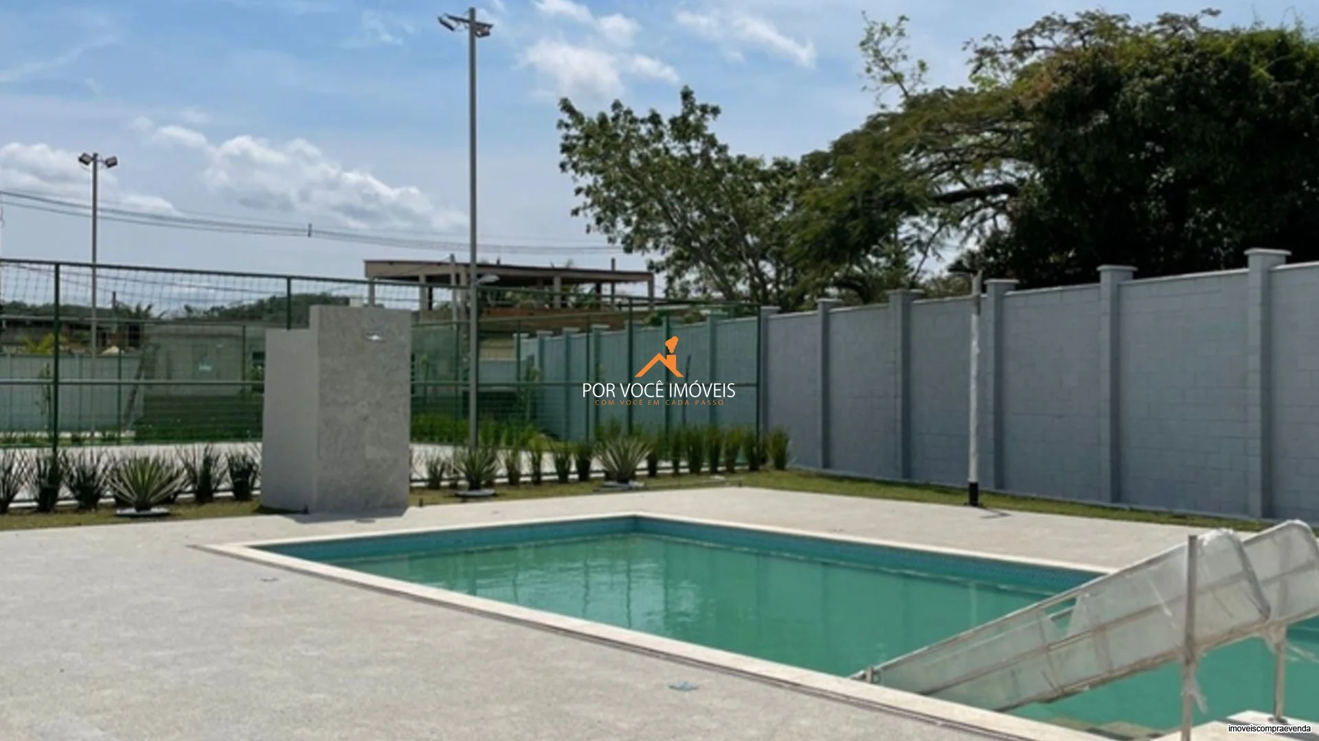 Apartamento para Locação com 2 quartos no Condomínio Reino Unido II