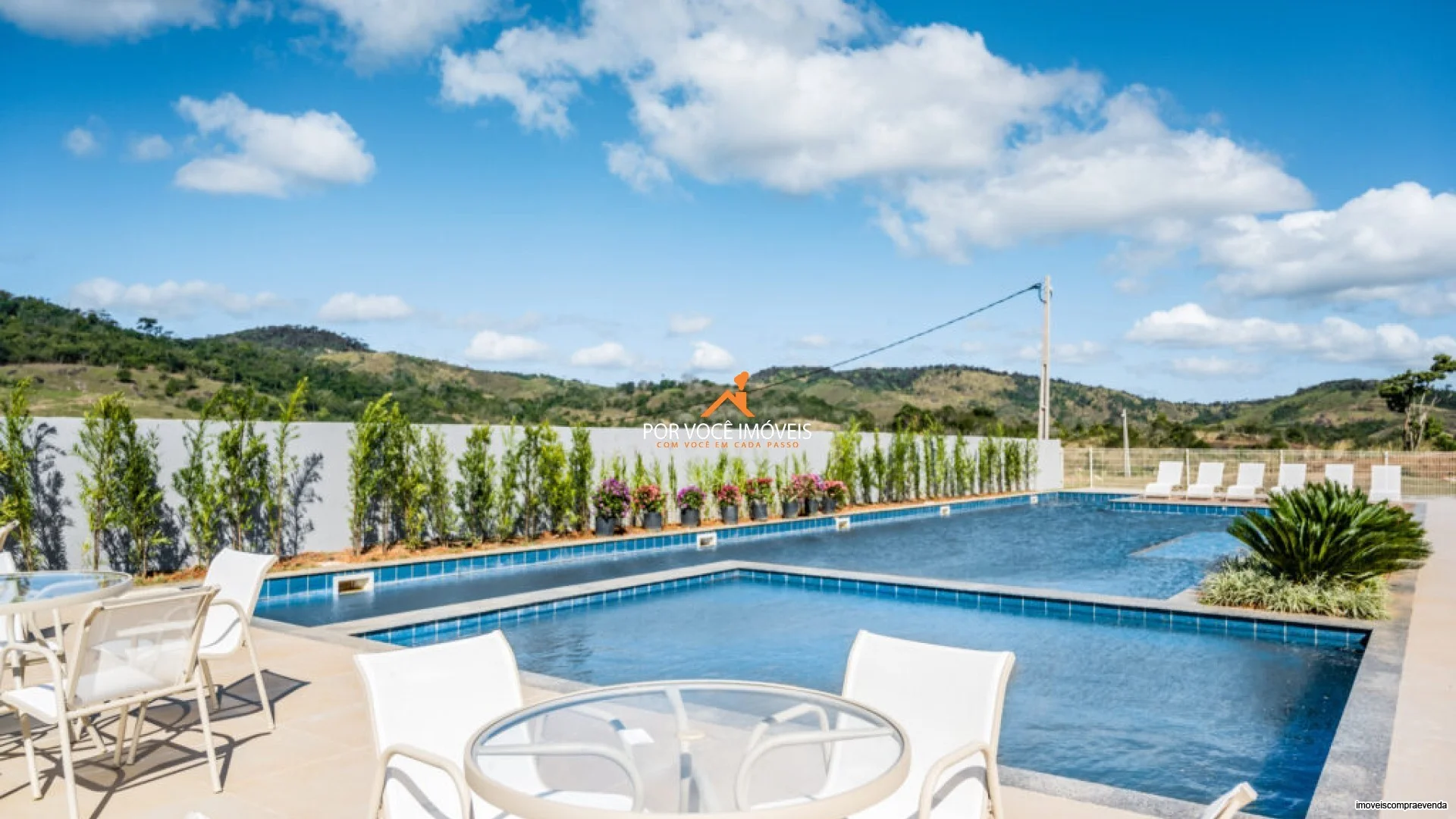 Lote de 152m² no Condomínio Holiday Park Land
