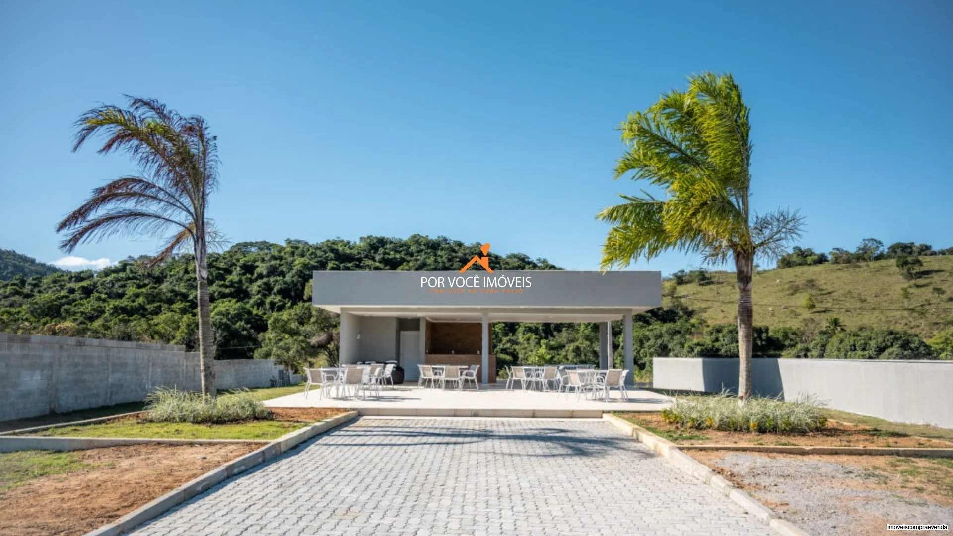 Lote de 152m² no Condomínio Holiday Park Land