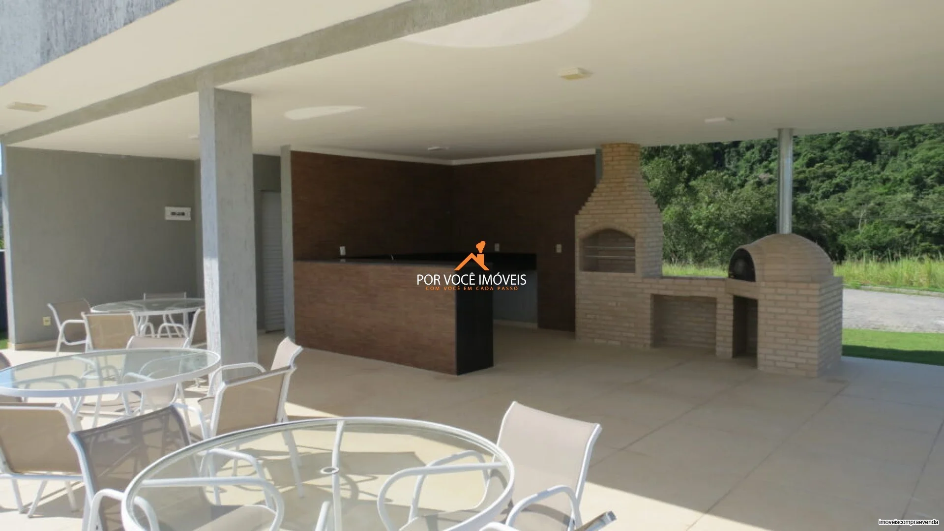 Lote de 152m² no Condomínio Holiday Park Land