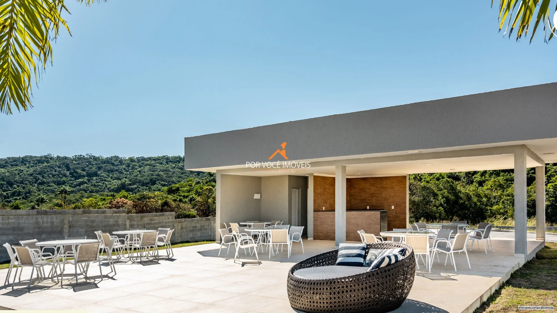 Lote de 152m² no Condomínio Holiday Park Land