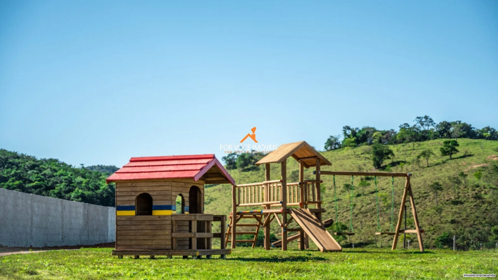 Lote de 152m² no Condomínio Holiday Park Land