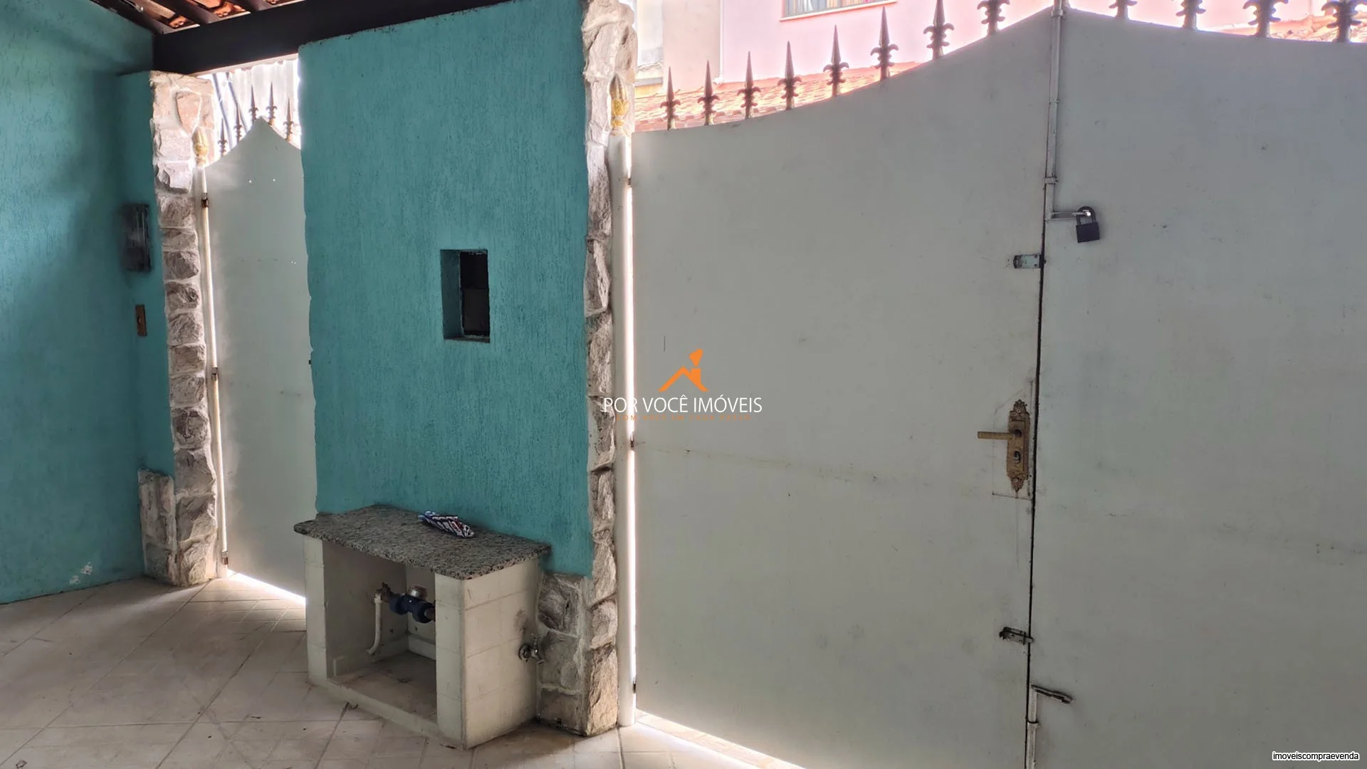 Casa Duplex para Locação com 3 quartos no Condomínio Residencial Califórnia