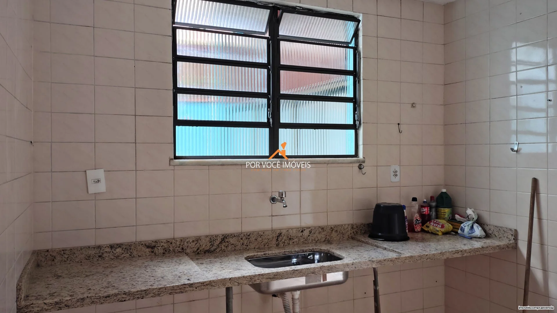 Casa Duplex para Locação com 3 quartos no Condomínio Residencial Califórnia