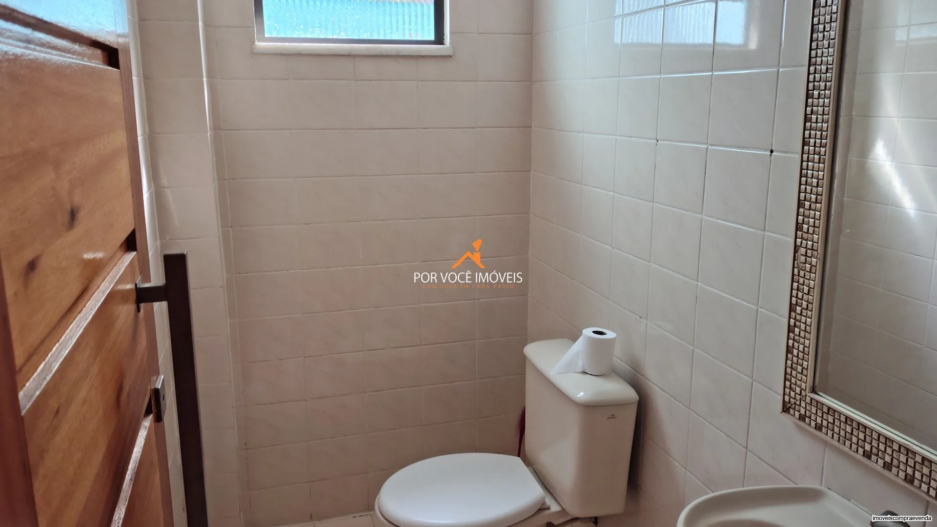 Casa Duplex para Locação com 3 quartos no Condomínio Residencial Califórnia