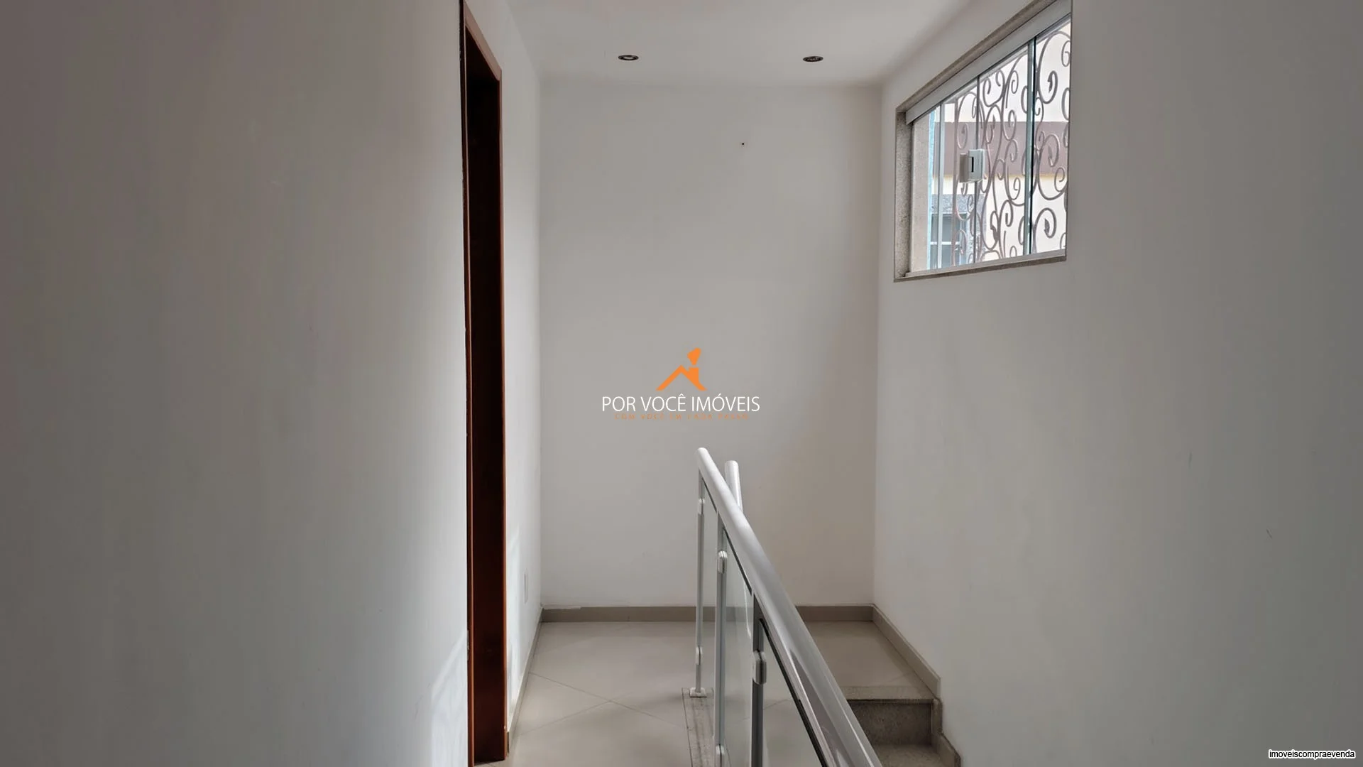 Casa Duplex para Locação com 3 quartos no Condomínio Residencial Califórnia