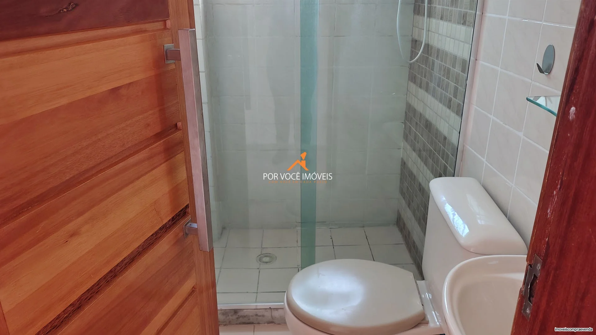 Casa Duplex para Locação com 3 quartos no Condomínio Residencial Califórnia
