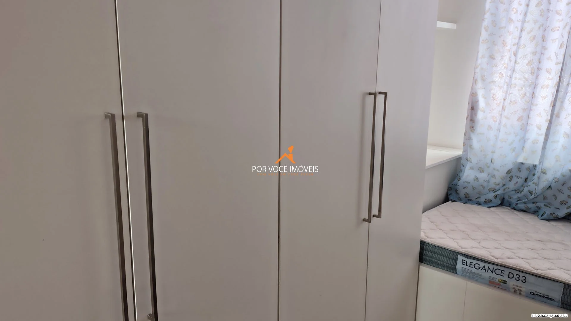 Casa Duplex para Locação com 3 quartos no Condomínio Residencial Califórnia